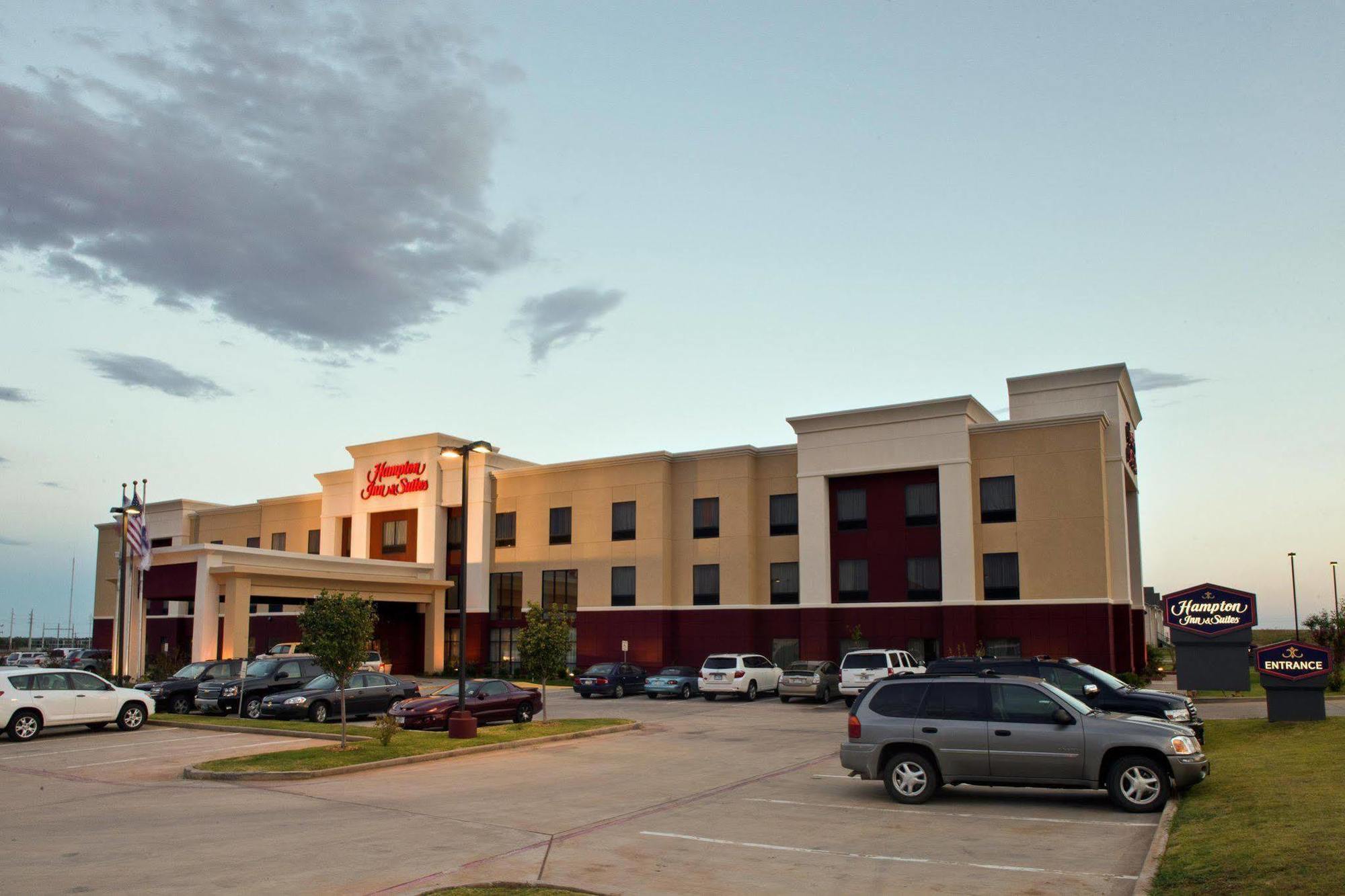 Hampton Inn & Suites Childress Exterior foto